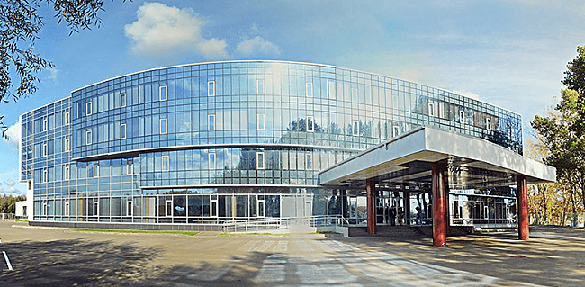 панорамные фасады учебно-тренировочного центра Химки