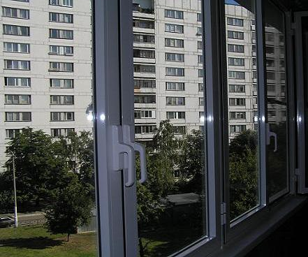 установка пластиковых окон на балконе Химки